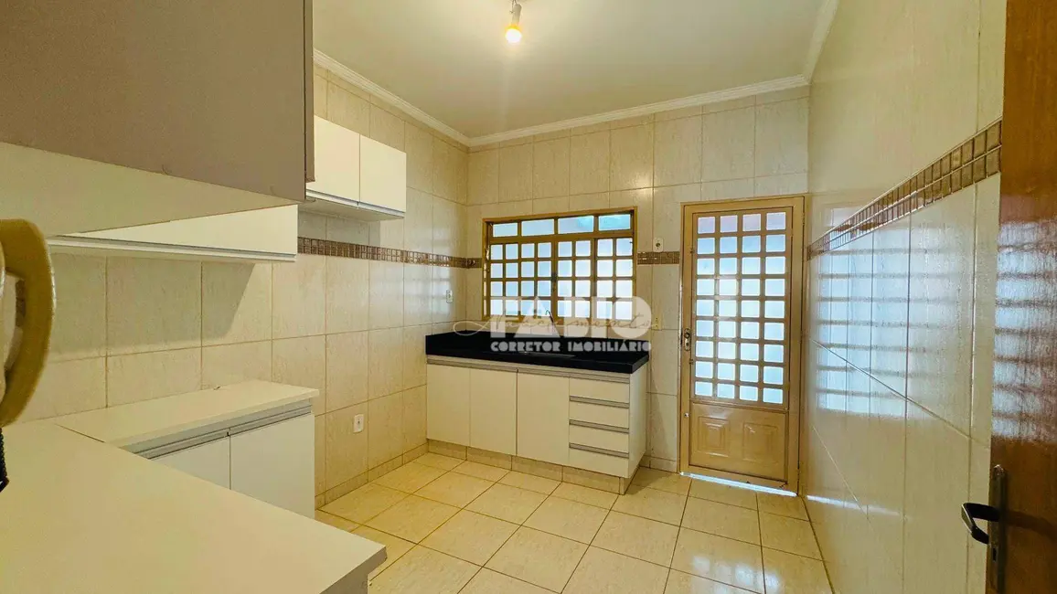 Foto 7 de Casa com 3 quartos à venda, 200m2 em Parque das Aroeiras II, Sao Jose Do Rio Preto - SP