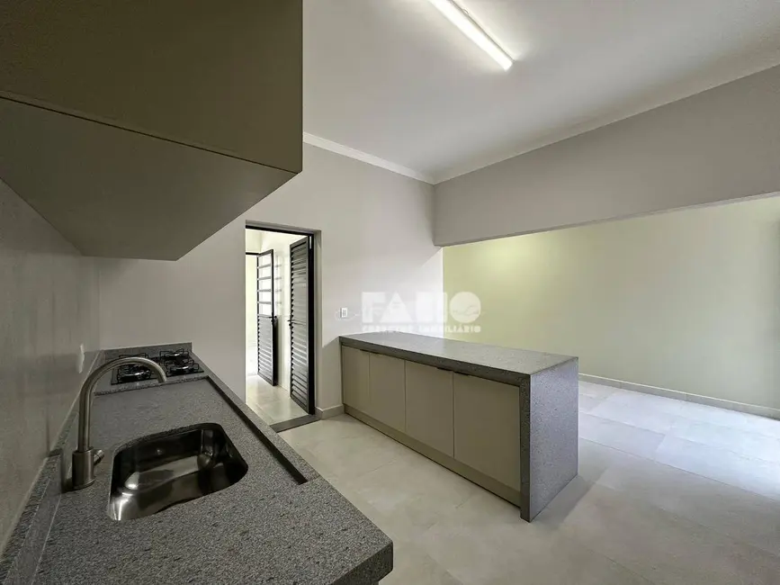 Foto 7 de Casa de Condomínio com 3 quartos à venda, 225m2 em Ipigua - SP