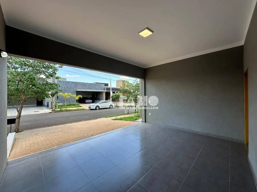 Foto 2 de Casa de Condomínio com 3 quartos à venda, 225m2 em Ipigua - SP