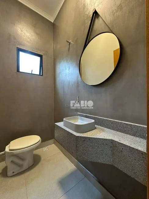 Foto 3 de Casa de Condomínio com 3 quartos à venda, 225m2 em Ipigua - SP