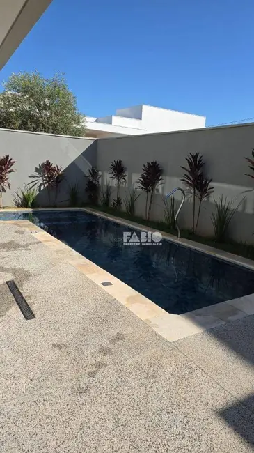 Foto 4 de Sobrado com 3 quartos à venda, 283m2 em Parque Residencial Damha, Araraquara - SP
