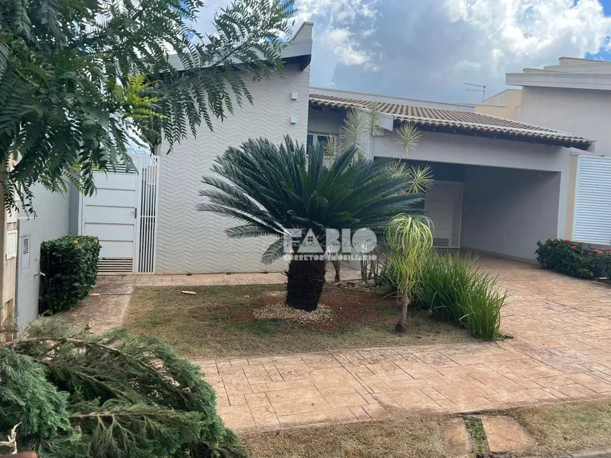 Foto 2 de Casa de Condomínio com 3 quartos à venda, 288m2 em Residencial Village Damha II, Araraquara - SP