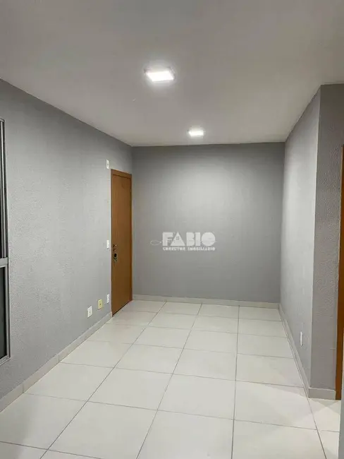 Foto 3 de Apartamento com 2 quartos à venda, 43m2 em Jardim Quitandinha, Araraquara - SP