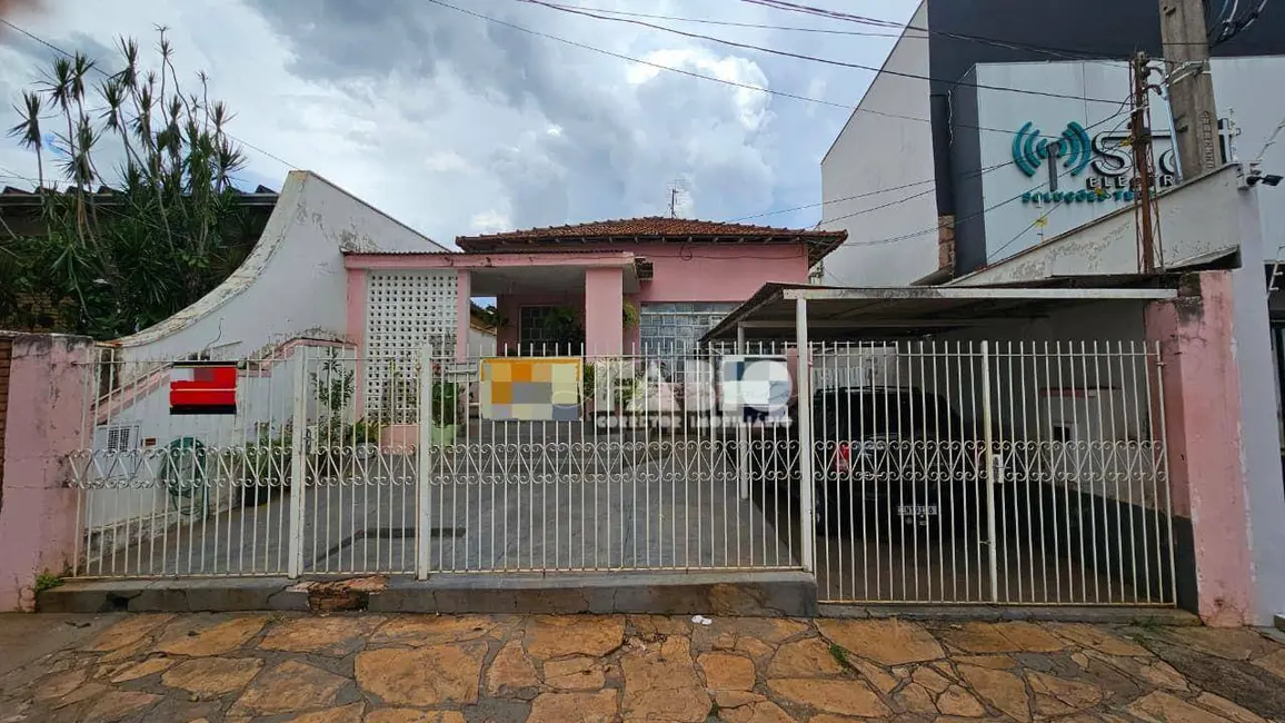 Foto 2 de Casa com 4 quartos à venda, 350m2 em Centro, Araraquara - SP