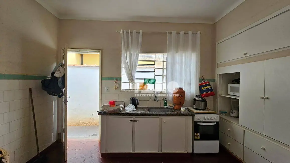 Foto 8 de Casa com 4 quartos à venda, 350m2 em Centro, Araraquara - SP