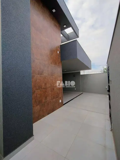 Foto 2 de Casa com 3 quartos à venda, 200m2 em Parque Residencial J. Macedo, Sao Jose Do Rio Preto - SP