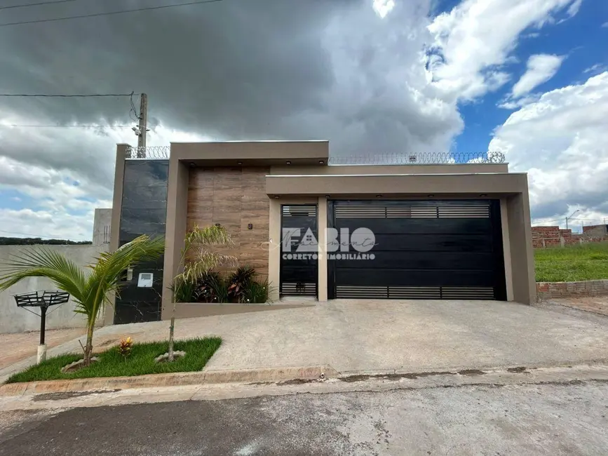 Foto 1 de Casa com 2 quartos à venda, 200m2 em Sao Jose Do Rio Preto - SP