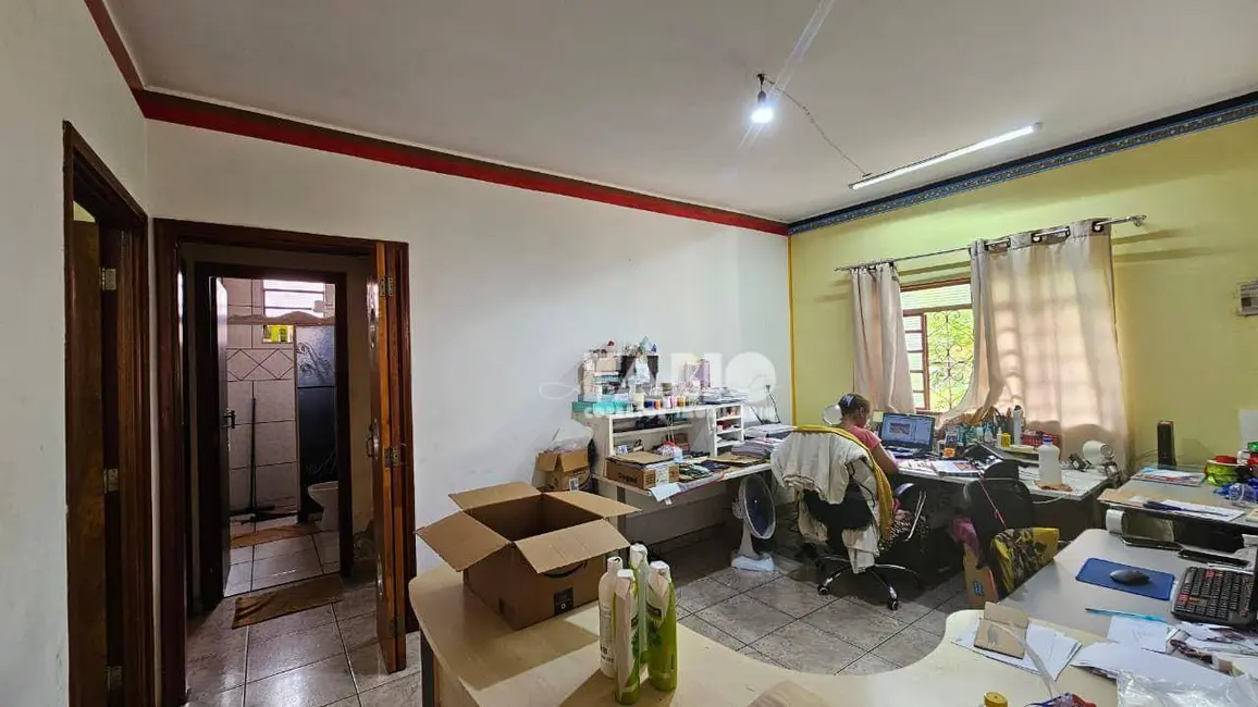 Foto 3 de Casa com 3 quartos à venda, 294m2 em Jardim Roberto Selmi Dei, Araraquara - SP