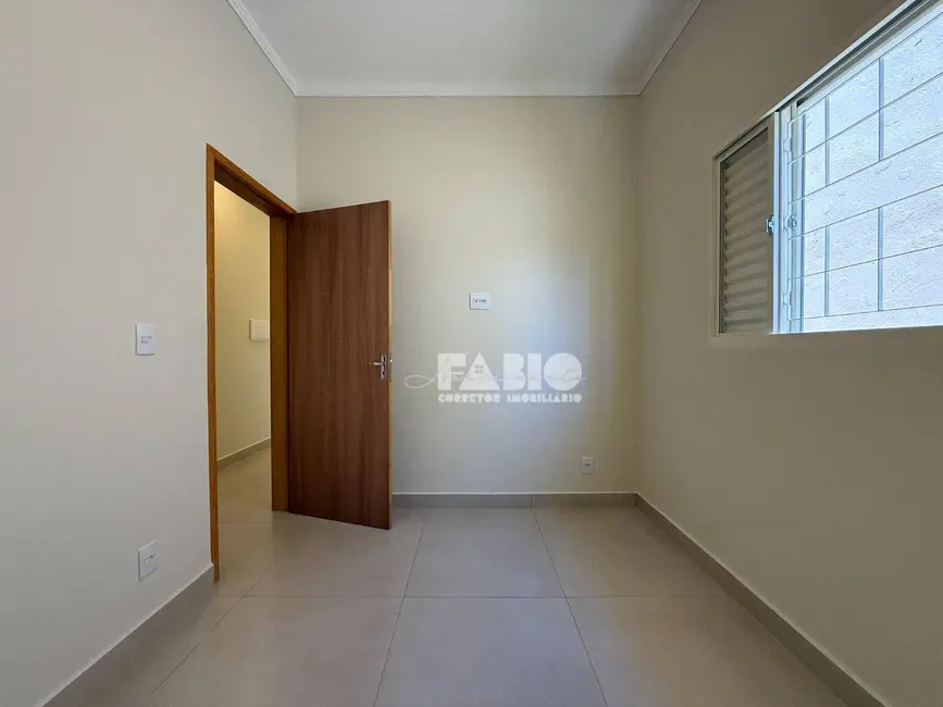 Foto 8 de Casa com 2 quartos à venda, 210m2 em Bady Bassitt - SP