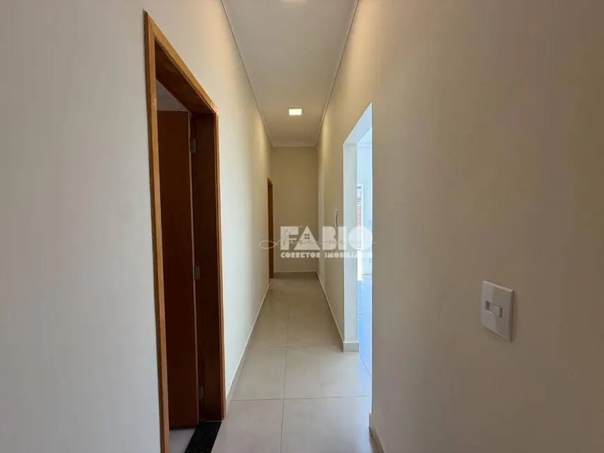 Foto 7 de Casa com 2 quartos à venda, 210m2 em Bady Bassitt - SP