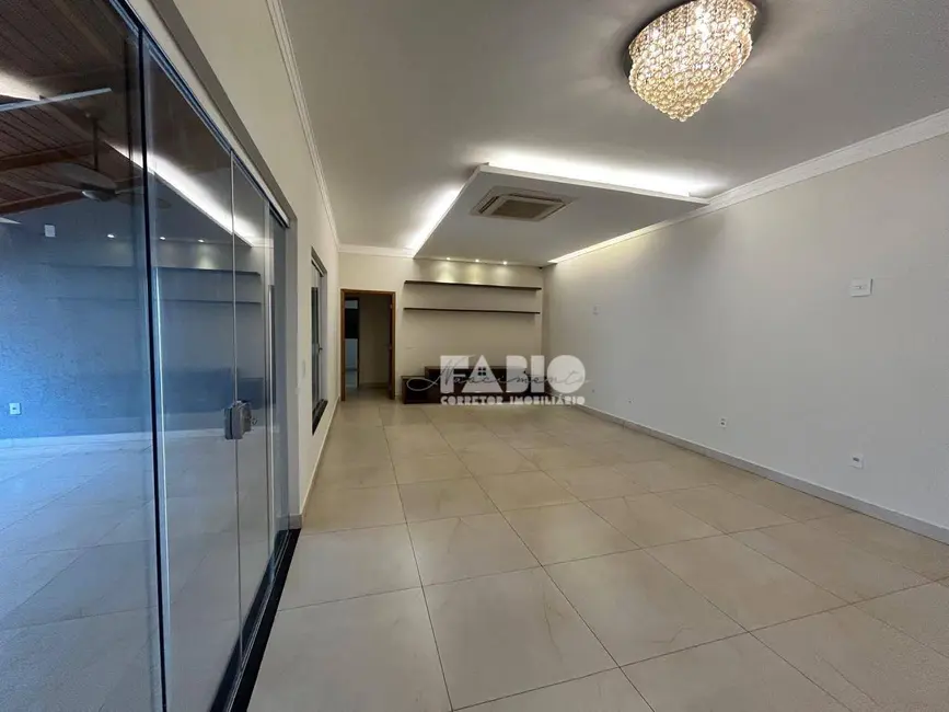 Foto 3 de Casa com 3 quartos à venda, 300m2 em Jardim São Marco, Sao Jose Do Rio Preto - SP