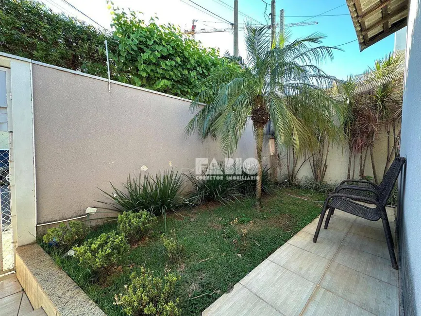 Foto 4 de Casa com 3 quartos à venda, 242m2 em Parque das Amoras II, Sao Jose Do Rio Preto - SP