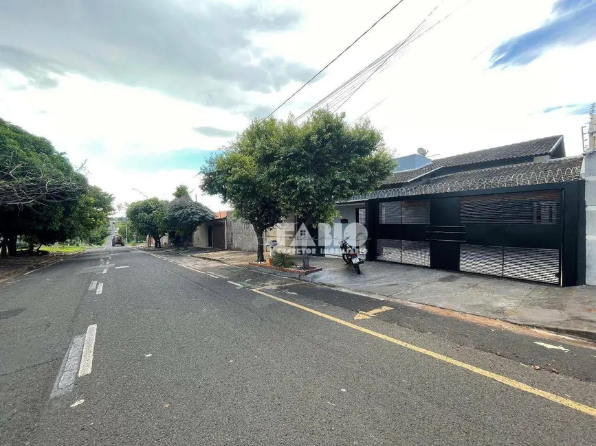 Foto 2 de Casa com 3 quartos à venda, 200m2 em Sao Jose Do Rio Preto - SP