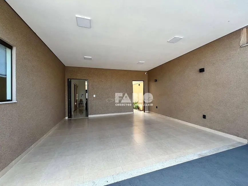 Foto 7 de Casa com 3 quartos à venda, 212m2 em Centro, Bady Bassitt - SP