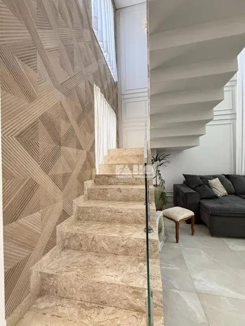 Sobrado com 3 quartos à venda, 280m2 em Village Damha Rio Preto III, Sao Jose Do Rio Preto - SP - imagem 5 Foto 5 de Sobrado com 3 quartos à venda, 280m2 em Village Damha Rio Preto III, Sao Jose Do Rio Preto - SP