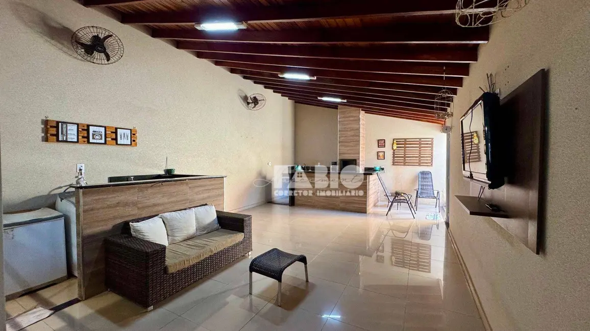 Foto 1 de Casa com 3 quartos à venda, 200m2 em Residencial Caetano, Sao Jose Do Rio Preto - SP