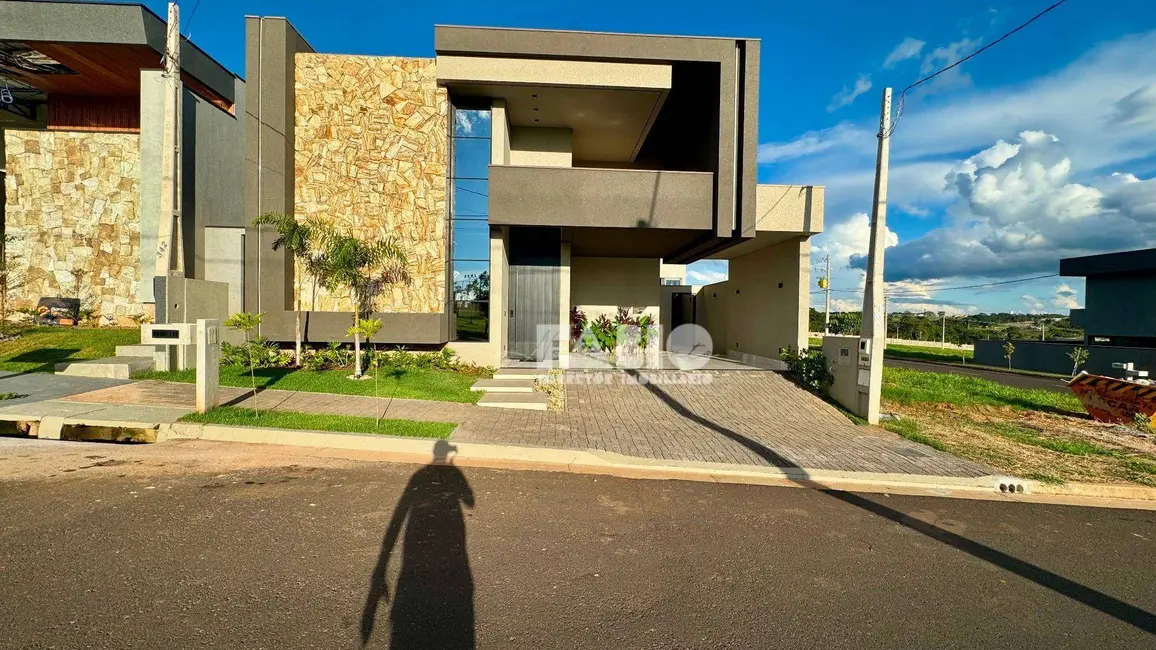 Foto 1 de Casa de Condomínio com 3 quartos à venda, 300m2 em Sao Jose Do Rio Preto - SP