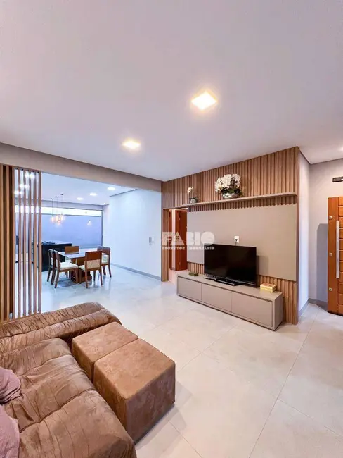 Foto 7 de Casa com 3 quartos à venda, 225m2 em Bady Bassitt - SP