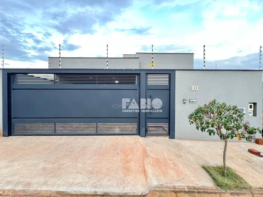 Foto 2 de Casa com 3 quartos à venda, 225m2 em Bady Bassitt - SP