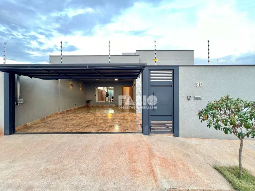 Foto 3 de Casa com 3 quartos à venda, 225m2 em Bady Bassitt - SP