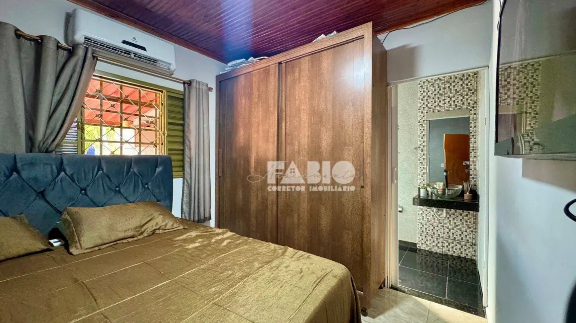 Chácara com 2 quartos à venda, 2600m2 em Sao Jose Do Rio Preto - SP - imagem 6 Foto 6 de Chácara com 2 quartos à venda, 2600m2 em Sao Jose Do Rio Preto - SP