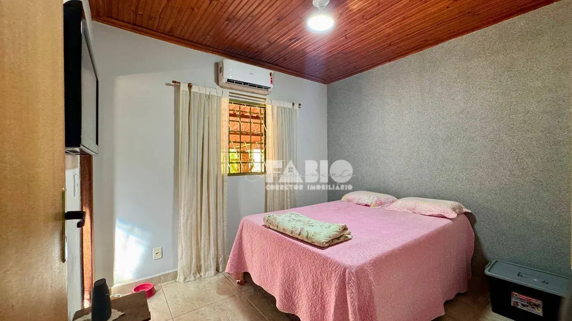 Chácara com 2 quartos à venda, 2600m2 em Sao Jose Do Rio Preto - SP - imagem 9 Foto 9 de Chácara com 2 quartos à venda, 2600m2 em Sao Jose Do Rio Preto - SP