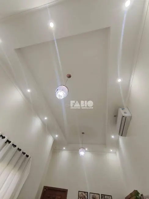 Foto 4 de Casa com 3 quartos à venda, 200m2 em Mirassol - SP