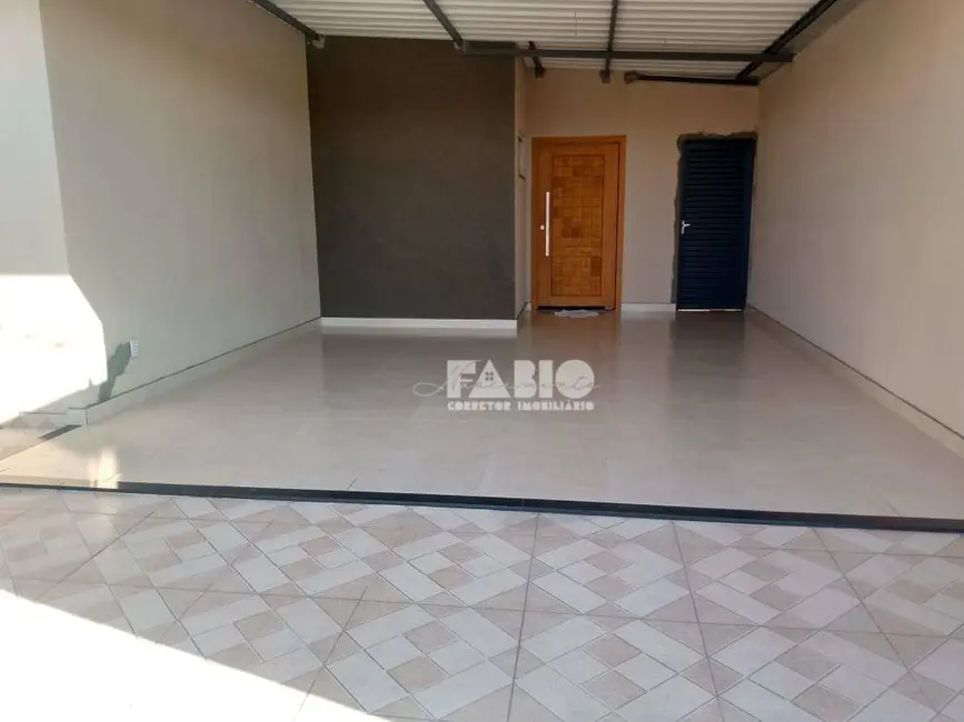 Foto 2 de Casa com 3 quartos à venda, 200m2 em Mirassol - SP