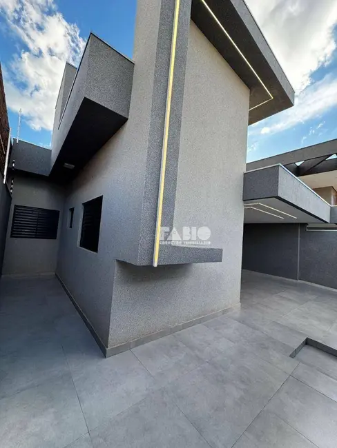 Casa com 3 quartos à venda, 200m2 em Sao Jose Do Rio Preto - SP - imagem 3 Foto 3 de Casa com 3 quartos à venda, 200m2 em Sao Jose Do Rio Preto - SP