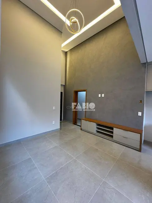 Casa com 3 quartos à venda, 200m2 em Sao Jose Do Rio Preto - SP - imagem 8 Foto 8 de Casa com 3 quartos à venda, 200m2 em Sao Jose Do Rio Preto - SP
