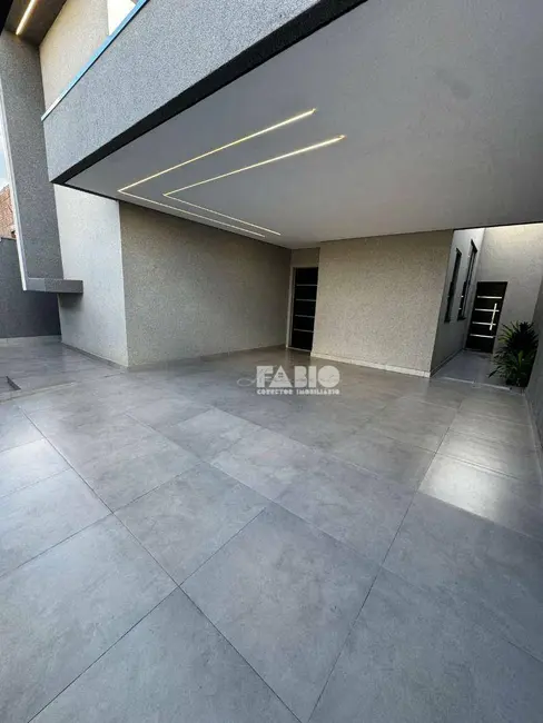 Casa com 3 quartos à venda, 200m2 em Sao Jose Do Rio Preto - SP - imagem 4 Foto 4 de Casa com 3 quartos à venda, 200m2 em Sao Jose Do Rio Preto - SP