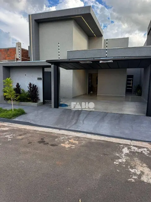 Casa com 3 quartos à venda, 200m2 em Sao Jose Do Rio Preto - SP - imagem 2 Foto 2 de Casa com 3 quartos à venda, 200m2 em Sao Jose Do Rio Preto - SP