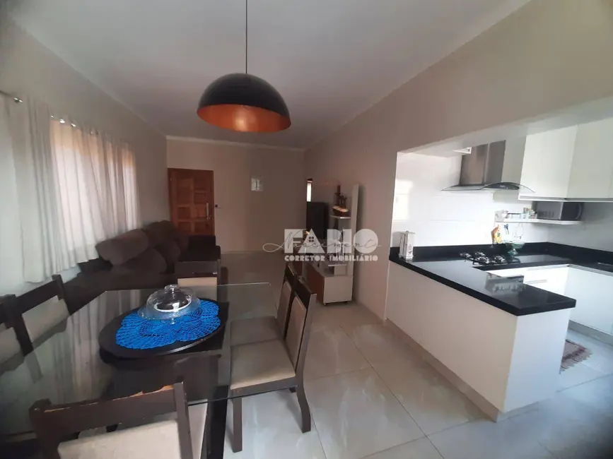 Foto 6 de Casa com 3 quartos à venda, 200m2 em Mirassol - SP