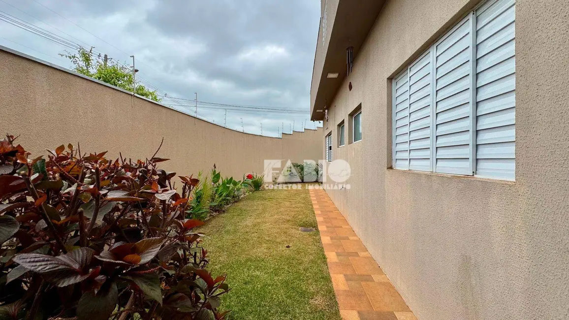 Foto 6 de Casa com 2 quartos à venda, 234m2 em Mirassol - SP