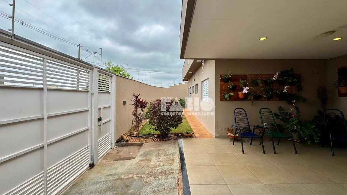 Foto 4 de Casa com 2 quartos à venda, 234m2 em Mirassol - SP
