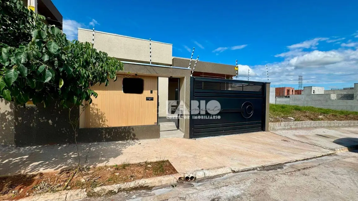Foto 2 de Casa com 3 quartos à venda, 200m2 em Sao Jose Do Rio Preto - SP