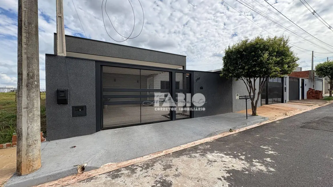 Foto 3 de Casa com 2 quartos à venda, 200m2 em Mirassol - SP