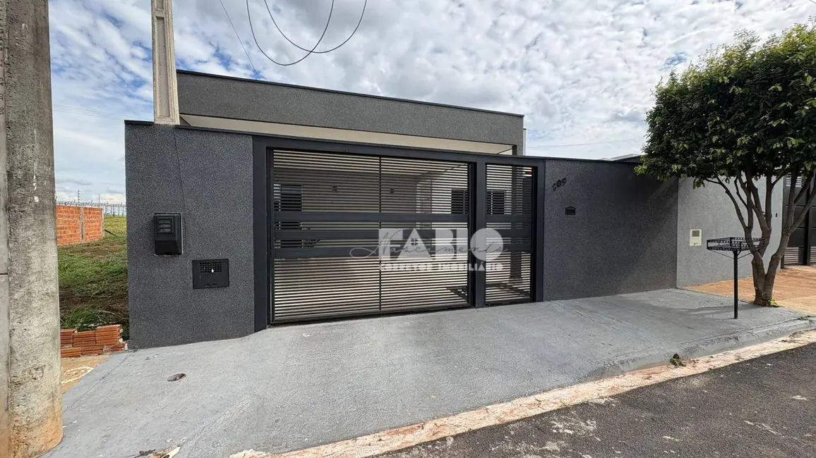 Foto 2 de Casa com 2 quartos à venda, 200m2 em Mirassol - SP