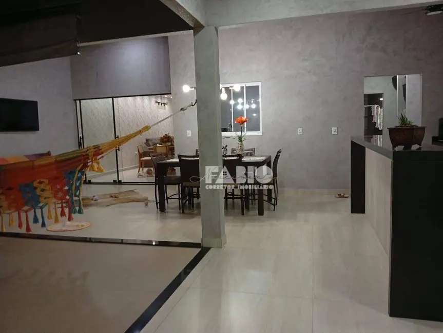 Casa de Condomínio com 3 quartos à venda, 200m2 em Belvedere Terra Nova, Sao Jose Do Rio Preto - SP - imagem 9 Foto 9 de Casa de Condomínio com 3 quartos à venda, 200m2 em Belvedere Terra Nova, Sao Jose Do Rio Preto - SP