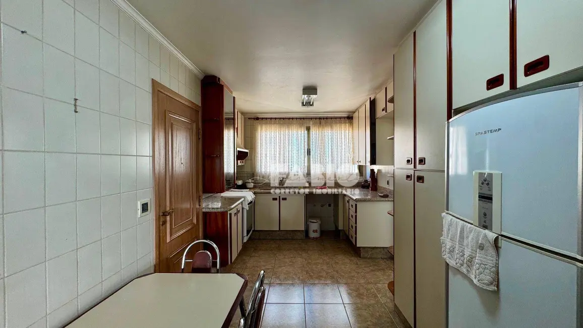 Apartamento com 4 quartos à venda, 184m2 em Centro, Sao Jose Do Rio Preto - SP - imagem 9 Foto 9 de Apartamento com 4 quartos à venda, 184m2 em Centro, Sao Jose Do Rio Preto - SP