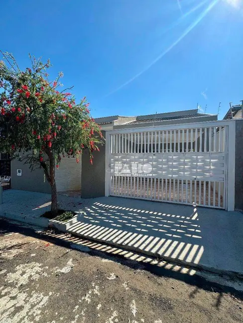 Casa com 2 quartos à venda, 200m2 em Jardim Residencial Etemp, Sao Jose Do Rio Preto - SP - imagem 3 Foto 3 de Casa com 2 quartos à venda, 200m2 em Jardim Residencial Etemp, Sao Jose Do Rio Preto - SP