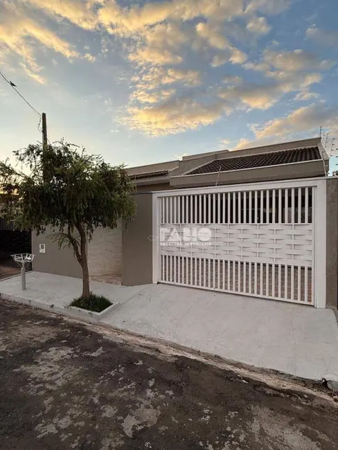 Casa com 2 quartos à venda, 200m2 em Jardim Residencial Etemp, Sao Jose Do Rio Preto - SP - imagem 1 Foto 1 de Casa com 2 quartos à venda, 200m2 em Jardim Residencial Etemp, Sao Jose Do Rio Preto - SP
