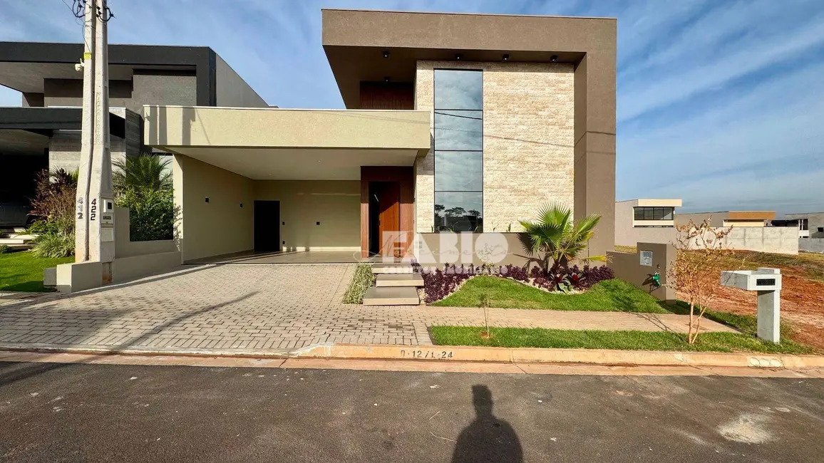 Casa de Condomínio com 3 quartos à venda, 300m2 em Sao Jose Do Rio Preto - SP - imagem 1 Foto 1 de Casa de Condomínio com 3 quartos à venda, 300m2 em Sao Jose Do Rio Preto - SP