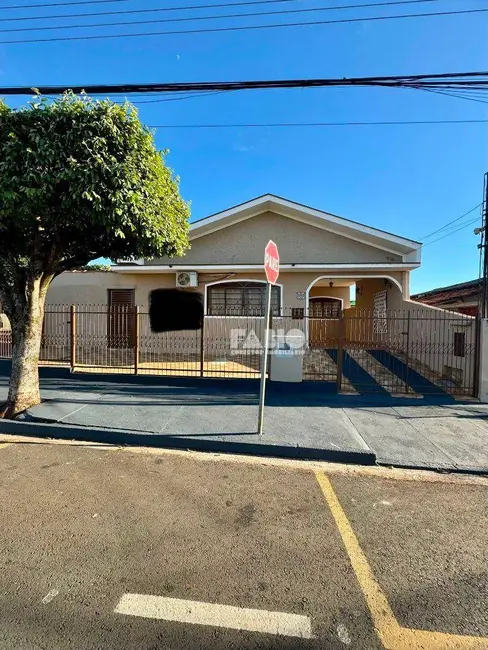 Casa com 4 quartos à venda, 277m2 em Jardim Vitória Régia, Sao Jose Do Rio Preto - SP - imagem 1 Foto 1 de Casa com 4 quartos à venda, 277m2 em Jardim Vitória Régia, Sao Jose Do Rio Preto - SP