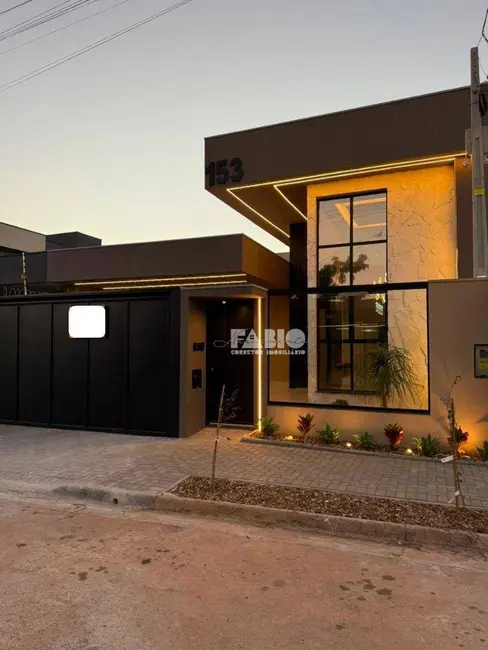 Foto 2 de Casa com 3 quartos à venda, 200m2 em Sao Jose Do Rio Preto - SP