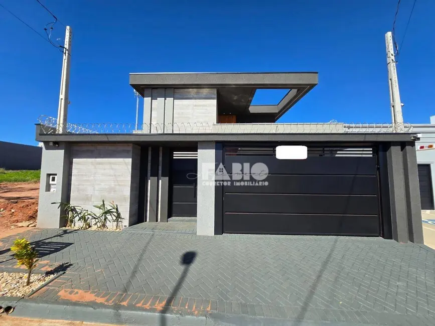 Foto 1 de Casa com 3 quartos à venda, 200m2 em Sao Jose Do Rio Preto - SP