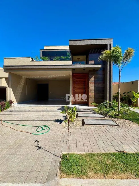 Casa de Condomínio com 3 quartos à venda, 231m2 em Residencial Maza, Sao Jose Do Rio Preto - SP - imagem 1 Foto 1 de Casa de Condomínio com 3 quartos à venda, 231m2 em Residencial Maza, Sao Jose Do Rio Preto - SP