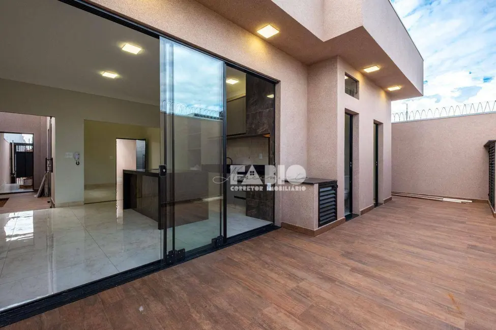 Casa com 3 quartos à venda, 200m2 em Sao Jose Do Rio Preto - SP - imagem 5 Foto 5 de Casa com 3 quartos à venda, 200m2 em Sao Jose Do Rio Preto - SP