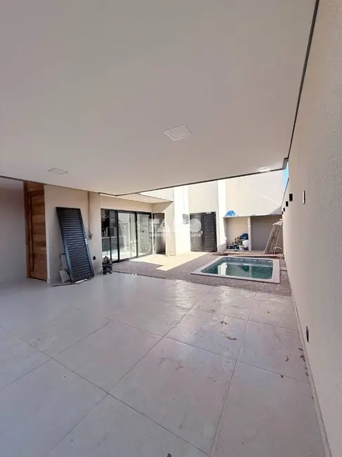 Casa com 3 quartos à venda, 200m2 em Sao Jose Do Rio Preto - SP - imagem 3 Foto 3 de Casa com 3 quartos à venda, 200m2 em Sao Jose Do Rio Preto - SP