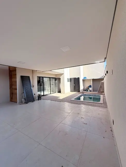 Casa com 3 quartos à venda, 200m2 em Sao Jose Do Rio Preto - SP - imagem 4 Foto 4 de Casa com 3 quartos à venda, 200m2 em Sao Jose Do Rio Preto - SP